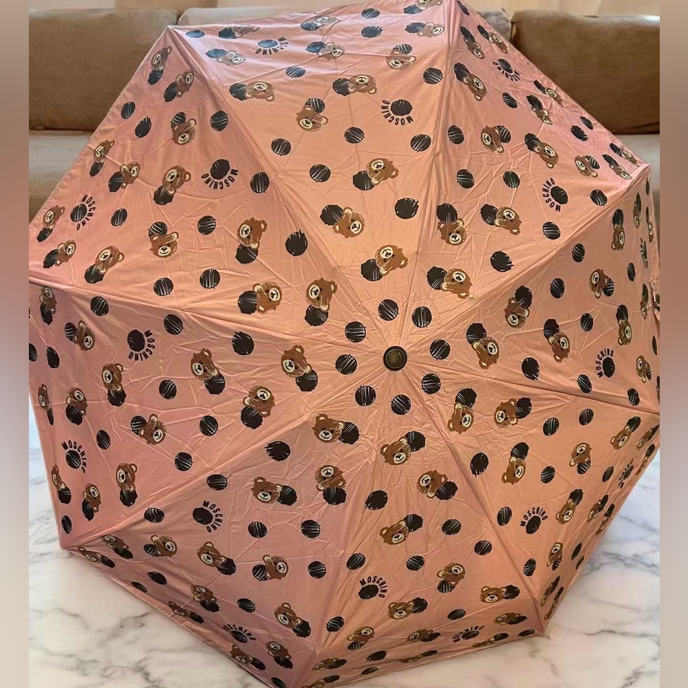 Mochino umbrella